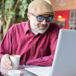 Forskare: Högre sannolikhet för intelligens om du har glasögon